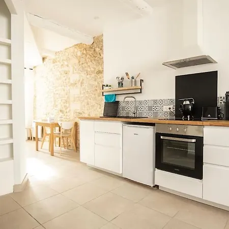 Apartment Superbe Revove T2 *